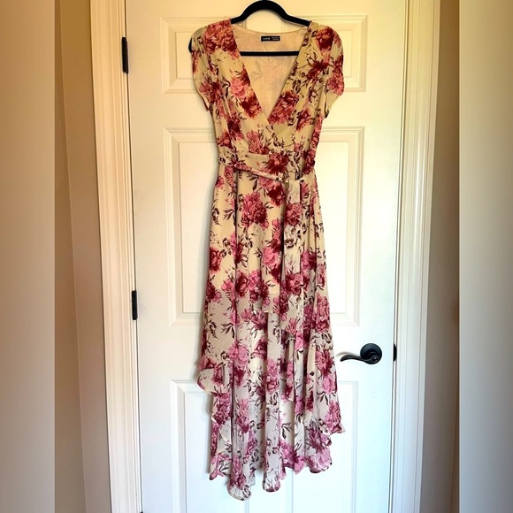 SHEIN Dresses & Skirts - NWOT SHEIN Pink and Cream Floral High Low Dress size small